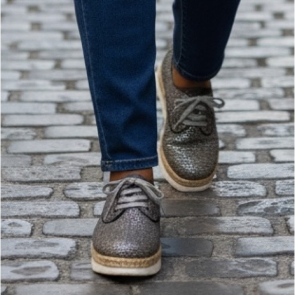(69)Women’s Metallic Gray Lace-Up Shoe — Casual Comfort